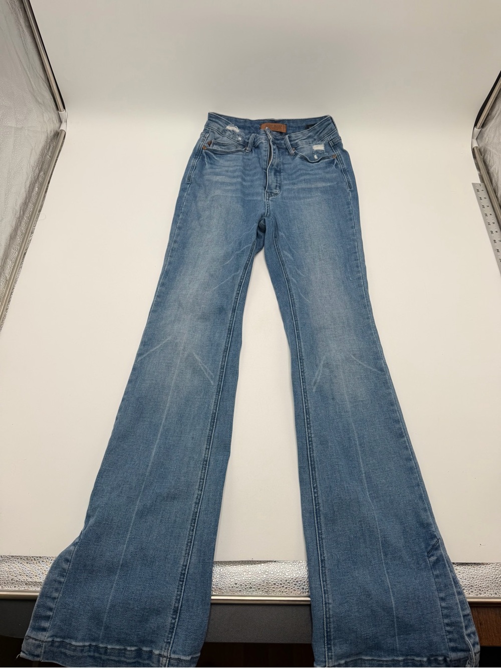 Judy Blue Women’s Size 3/26 Slim Bootcut Jeans Distressed Split Hem Stretch